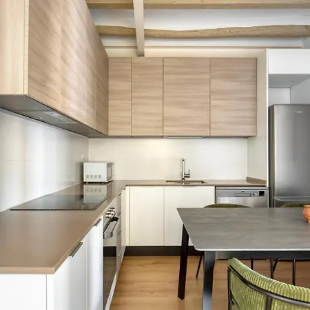 Blueground Sarria Nr Old Town Bcn-103 Apartment *