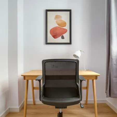 Blueground Sarria Nr Old Town Bcn-103 Apartment *